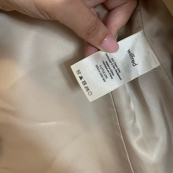 SOLD Aritzia Wilfred Cocoon Coat - Picture 5 of 7